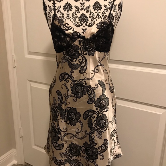 NWOT Apt 9 size small black Lacey style and taupe lingerie Sexy❤️❤️ - Picture 2 of 9